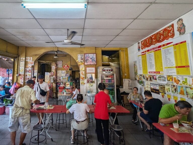 Morning rush at a kopitiam.